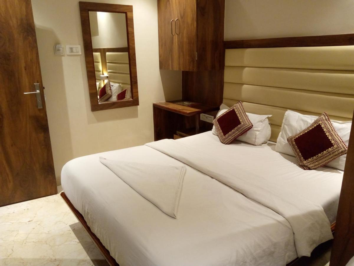 Hotel Adams Inn Near Mumbai Airport Ngoại thất bức ảnh